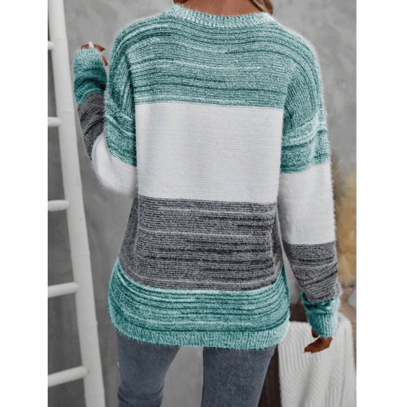 Fuzzy Knit Colorblock Green White Long Sleeve Sweater Pullover - Picture 5 of 8